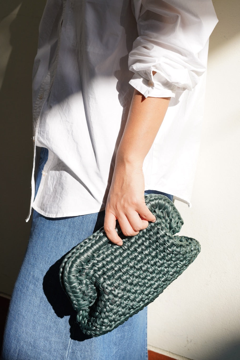 Handmade Woven Clutch Bag – High-Quality Retro Design in Starry Green | Aunty Woven