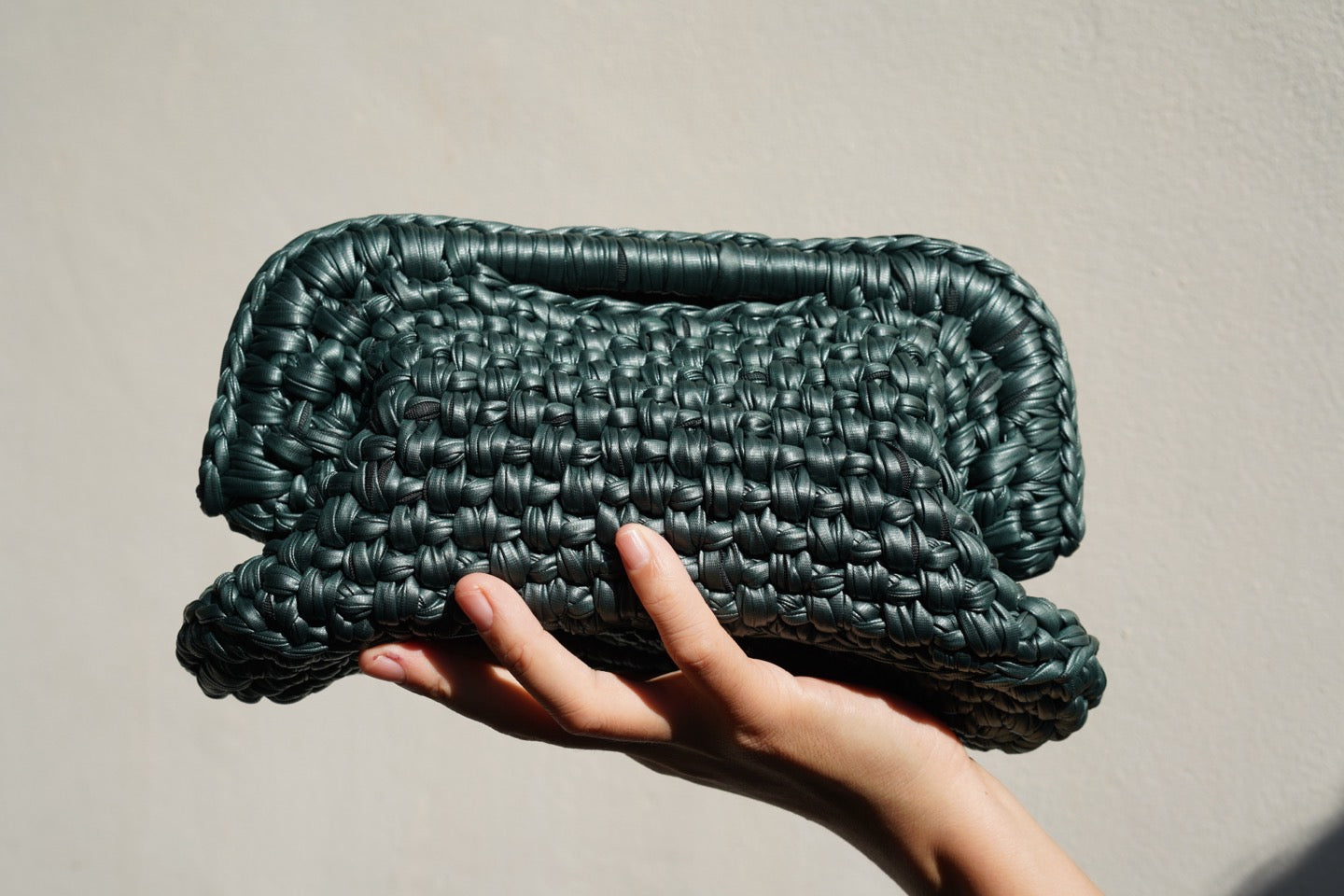 Handmade Woven Clutch Bag – High-Quality Retro Design in Starry Green | Aunty Woven