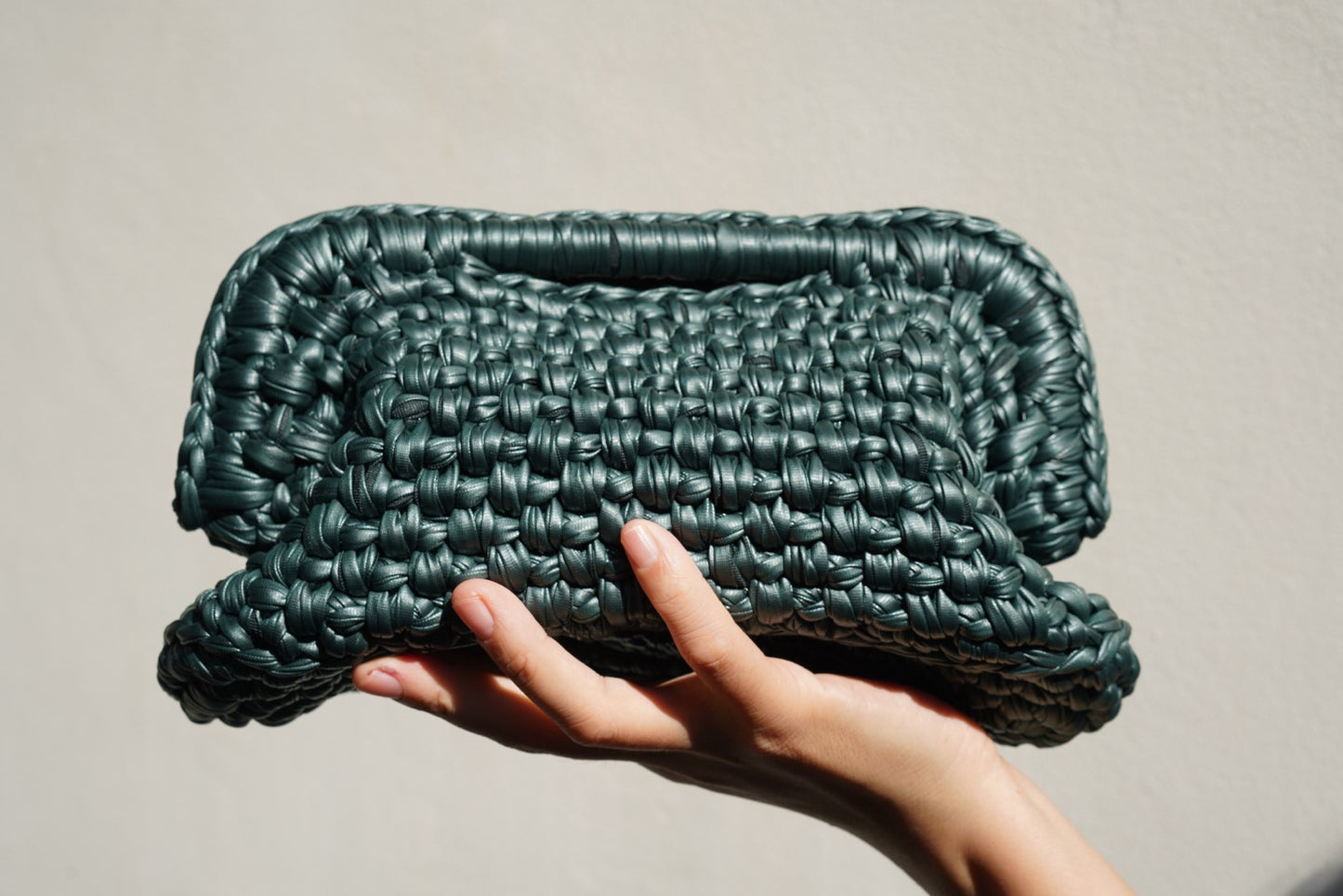 Handmade Woven Clutch Bag – High-Quality Retro Design in Starry Green | Aunty Woven