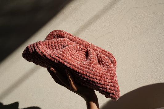 Handmade Velvet Cloud Crochet Clutch – Vintage Pink Elegant Evening Bag | Aunty Woven